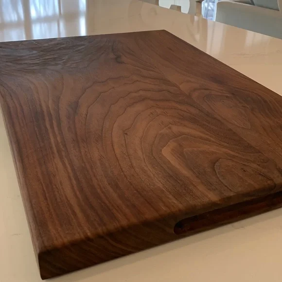 Walnut cutting board24”x16”1”5/8 thick